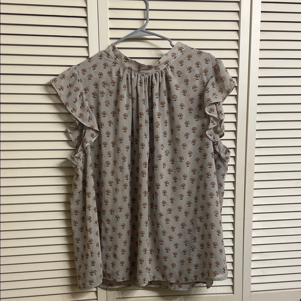 DR2 Floral Ruffle Sleeve Blouse - Taupe